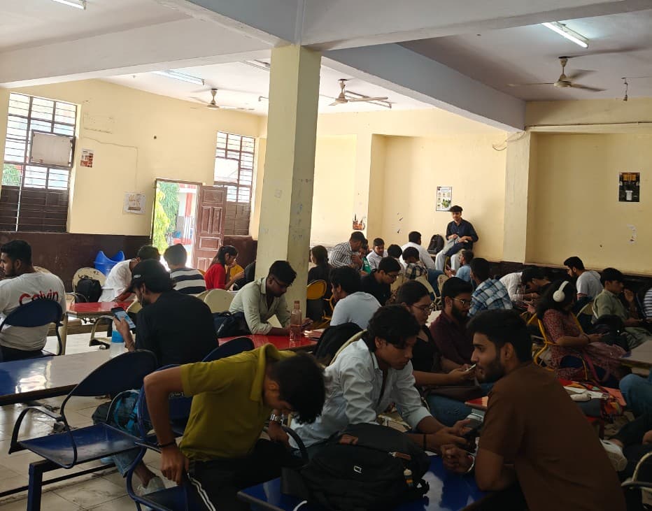 Shyam Lal College Canteen photo 3